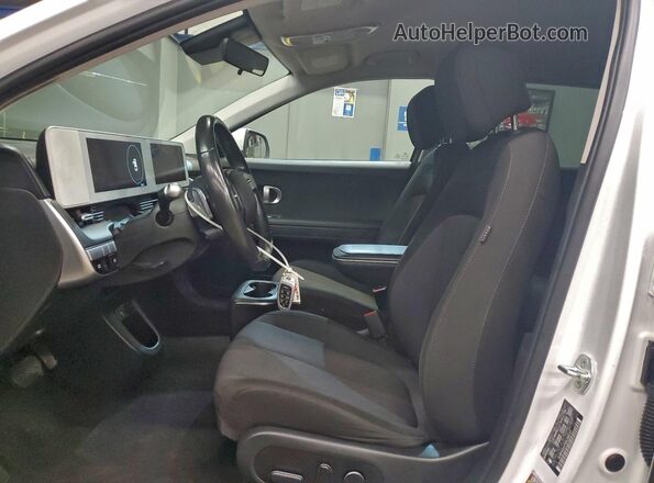 KM8KMDAF2NU086107 2022 HYUNDAI IONIQ White Vista interior delantera