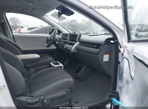 KM8KNDDF5RU299759 2024 HYUNDAI IONIQ 5 Белый Вид салона спереди