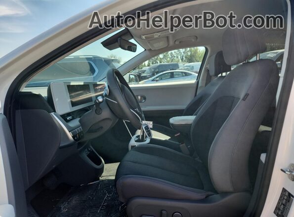 KM8KNDDF7RU263829 2024 HYUNDAI IONIQ White წინა სალონის ხედი