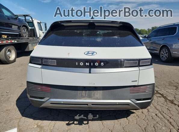 KM8KNDDF7RU263829 2024 HYUNDAI IONIQ White უკანა ხედი