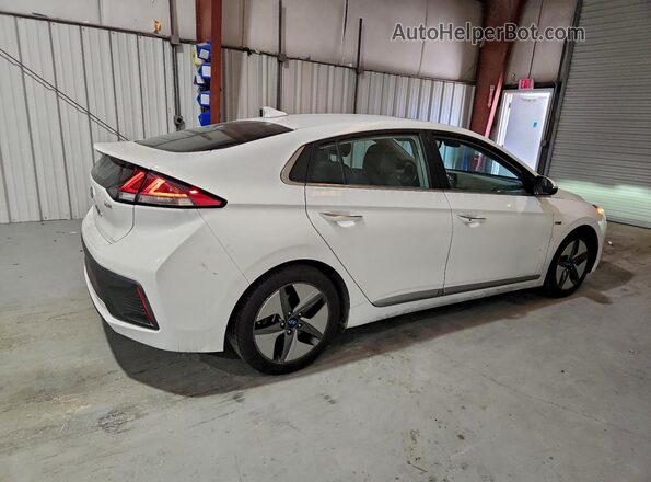 KMHC05LC2LU206820 2020 HYUNDAI IONIQ White 