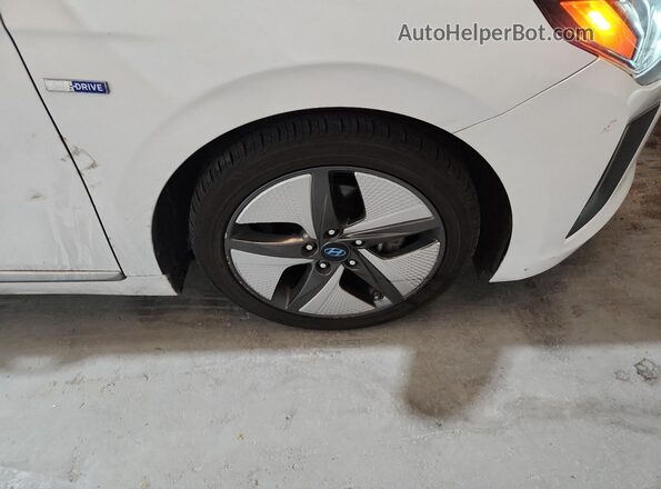 KMHC05LC2LU206820 2020 HYUNDAI IONIQ White 