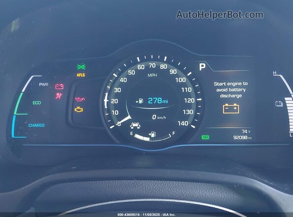 KMHC05LCXJU064259 2018 HYUNDAI IONIQ HYBRID Silver Widok tylnych siedzeń