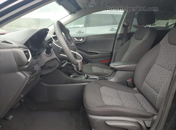 KMHC65LC0JU065094 2018 HYUNDAI IONIQ Black Widok wnętrza z przodu