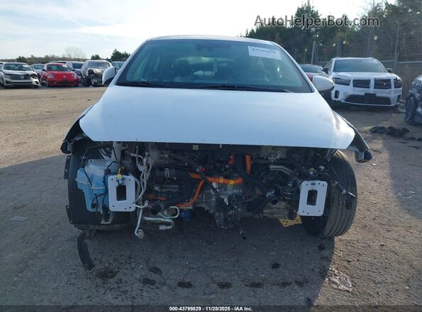 KMHC65LC1MU250307 2021 HYUNDAI IONIQ HYBRID White Widok wnętrza z tyłu