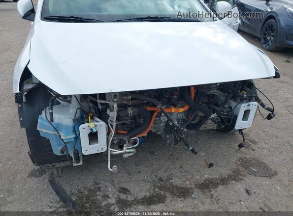 KMHC65LC1MU250307 2021 HYUNDAI IONIQ HYBRID White Widok z przodu