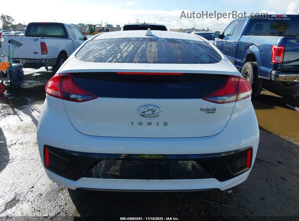KMHC65LC2HU050123 2017 HYUNDAI IONIQ HYBRID White 
