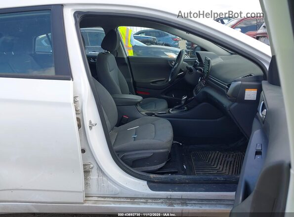 KMHC65LC2LU238830 2020 HYUNDAI IONIQ HYBRID White Vista interior delantera