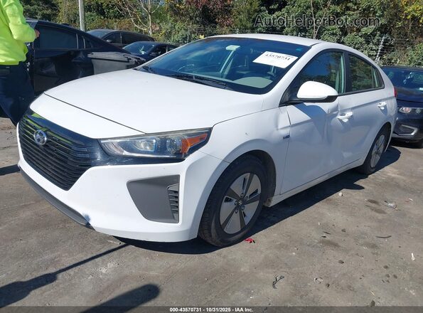 KMHC65LC5HU046857 2017 HYUNDAI IONIQ HYBRID White წინა მარცხენა ხედი სამი მეოთხედიდან