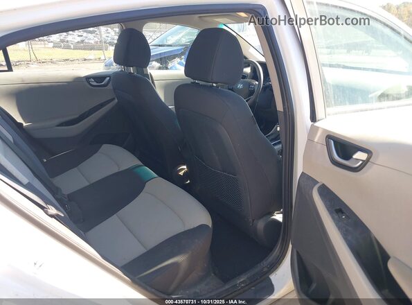 KMHC65LC5HU046857 2017 HYUNDAI IONIQ HYBRID White VIN კოდის სტიკერის ხედი