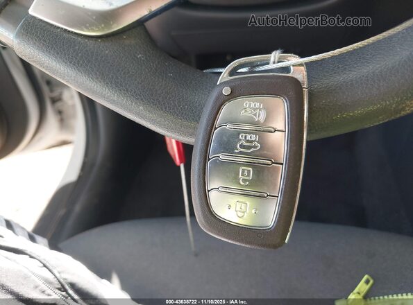KMHC65LC5LU212299 2020 HYUNDAI IONIQ HYBRID White Առջևի վահանակի տեսք