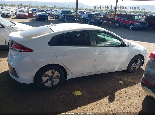 KMHC65LC5LU212299 2020 HYUNDAI IONIQ HYBRID White Սալոնի հետևի տեսք