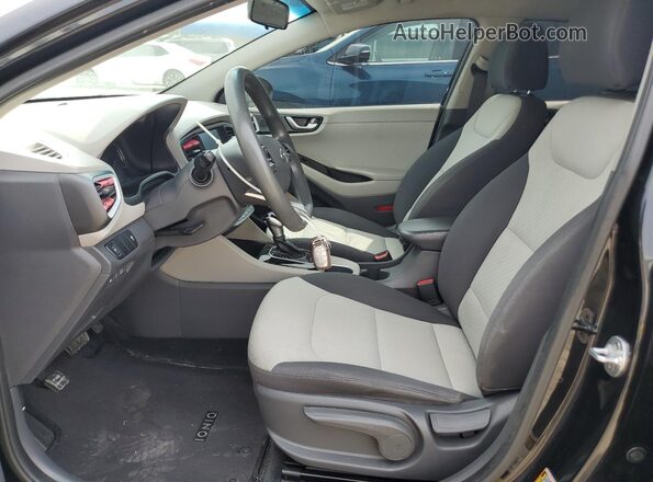 KMHC65LC7JU062645 2018 HYUNDAI IONIQ Black Вид салону спереду