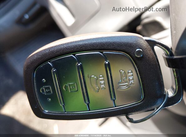 KMHC65LD1NU281874 2022 HYUNDAI IONIQ PLUG-IN HYBRID Black Հետևի տեսք