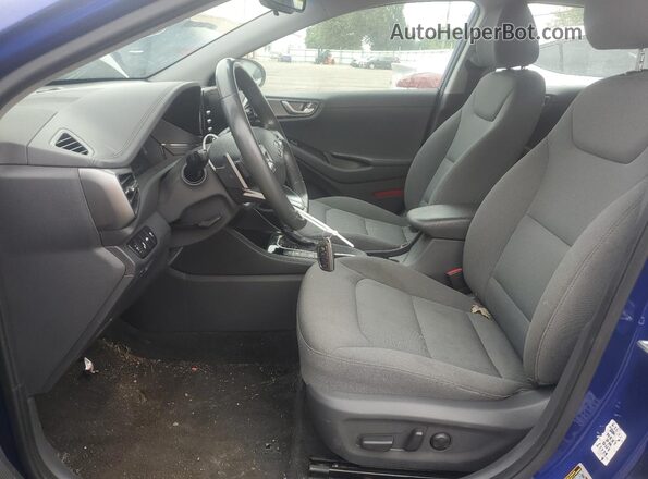 KMHC75LC1MU260879 2021 HYUNDAI IONIQ Синий Вид салона спереди