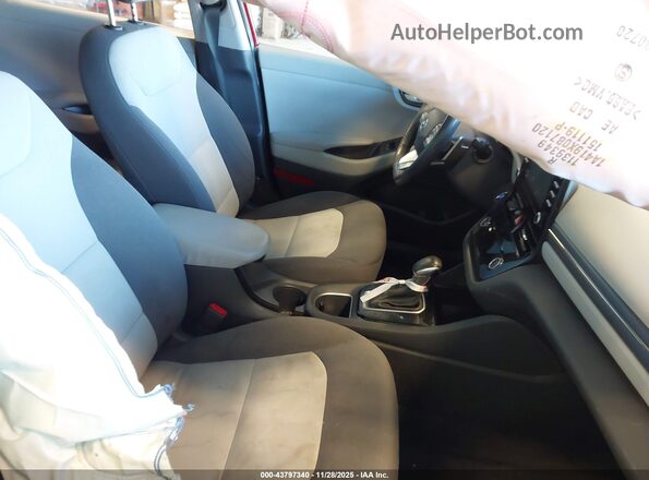 KMHC75LC4LU206989 2020 HYUNDAI IONIQ HYBRID Red Вид салону спереду