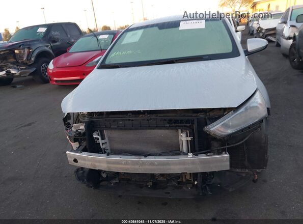 KMHC75LC6JU066358 2018 HYUNDAI IONIQ HYBRID Silver Widok wnętrza z tyłu