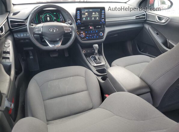 KMHC75LC6LU243090 2020 HYUNDAI IONIQ Красный Вид панели приборов