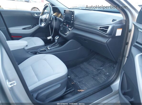 KMHC75LC6MU255743 2021 HYUNDAI IONIQ HYBRID Silver წინა სალონის ხედი