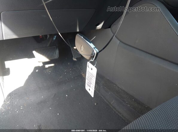 KMHC75LC8HU040743 2017 HYUNDAI IONIQ HYBRID White Dashboard view