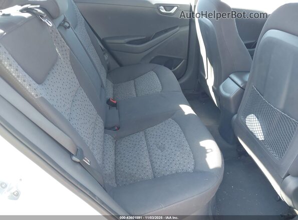KMHC75LC8HU040743 2017 HYUNDAI IONIQ HYBRID White VIN sticker view