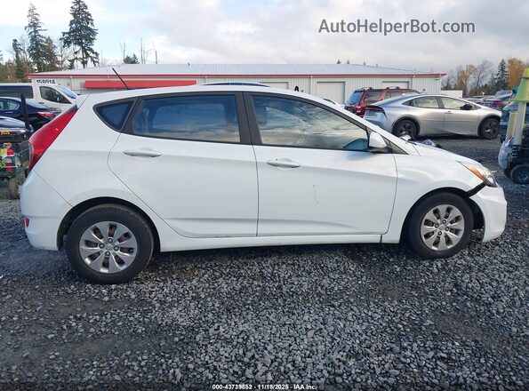 KMHCT5AE9GU260097 2016 HYUNDAI ACCENT White Widok wnętrza 360 stopni