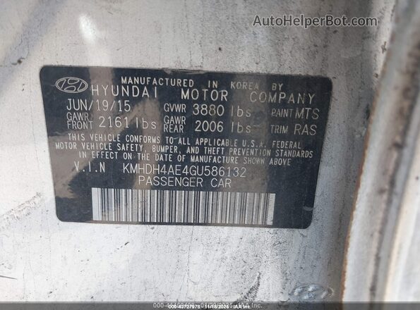 KMHDH4AE4GU586132 2016 HYUNDAI ELANTRA Gray Engine compartment view