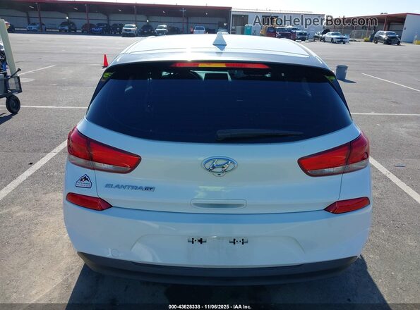 KMHH35LE2JU014518 2018 HYUNDAI ELANTRA GT White 