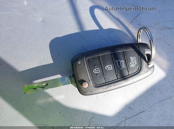KMHH35LE2JU014518 2018 HYUNDAI ELANTRA GT White Widok deski rozdzielczej