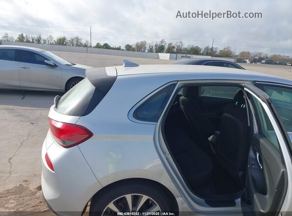KMHH35LE2KU103376 2019 HYUNDAI ELANTRA GT Silver VIN sticker view
