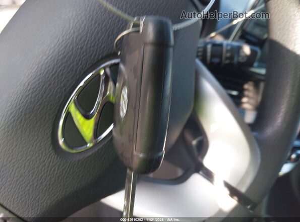 KMHH35LE2KU103376 2019 HYUNDAI ELANTRA GT Silver Dashboard view
