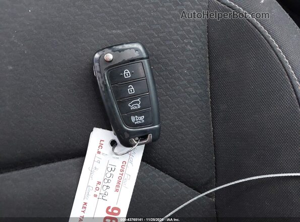 KMHH35LE3KU102995 2019 HYUNDAI ELANTRA GT Blue Вид панелі приладів
