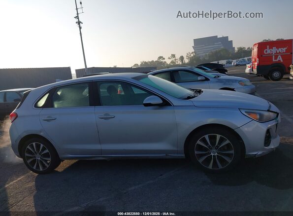 KMHH35LE4KU089321 2019 HYUNDAI ELANTRA GT Silver Вид задньої частини салону