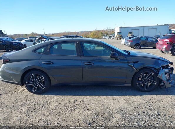 KMHL54JC7SA502785 2025 HYUNDAI SONATA Gray Widok wnętrza z tyłu