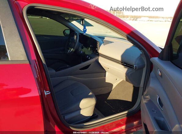 KMHLL4DG8RU842069 2024 HYUNDAI ELANTRA Red Widok wnętrza z przodu