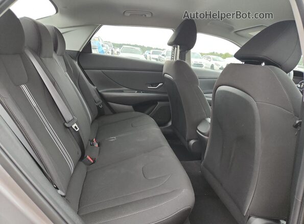 KMHLS4AG4PU483680 2023 HYUNDAI ELANTRA Silver უკანა სავარძლების ხედი