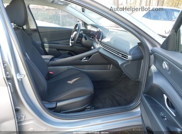 KMHLS4DG5SU974232 2025 HYUNDAI ELANTRA Gray Widok wnętrza z przodu