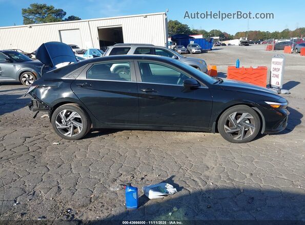 KMHLS4DG8RU688787 2024 HYUNDAI ELANTRA Black Սալոնի հետևի տեսք
