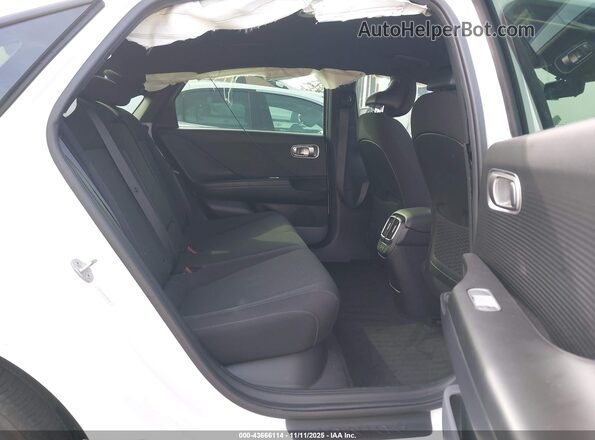 KMHM14AB3SA085933 2025 HYUNDAI IONIQ 6 White Widok naklejki z numerem VIN
