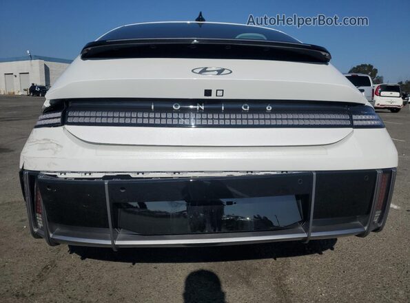 KMHM34AA1SA085902 2025 HYUNDAI IONIQ White Հետևի տեսք