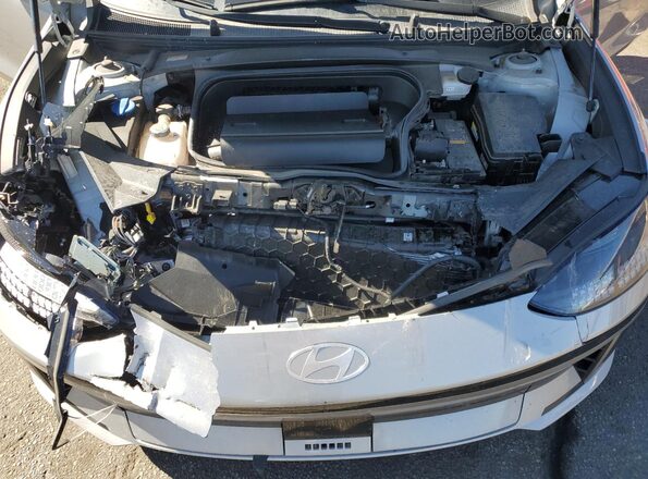 KMHM34AC2PA043425 2023 HYUNDAI IONIQ Silver Widok wnętrza z tyłu