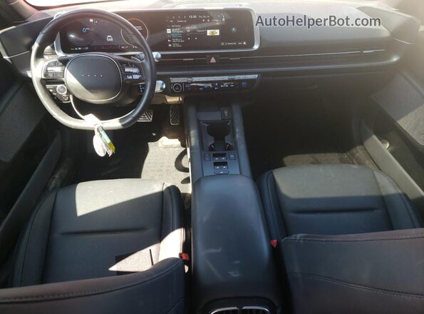 KMHM54AA2PA030618 2023 HYUNDAI IONIQ Red Vista del salpicadero