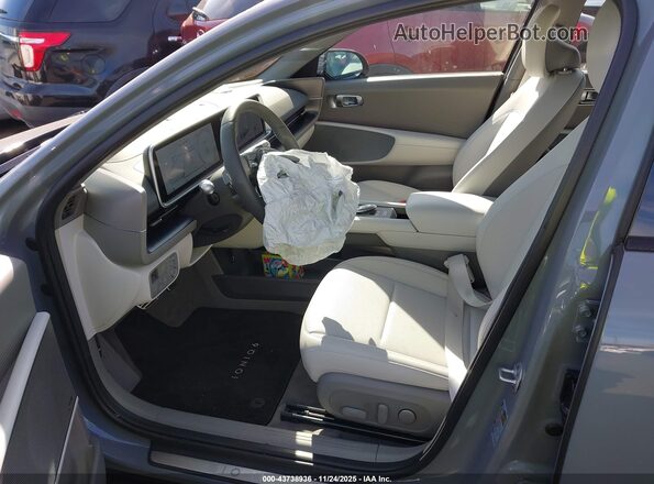 KMHM54AA6SA098283 2025 HYUNDAI IONIQ 6 Pewter Front interior view