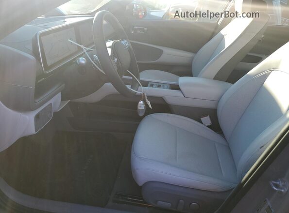 KMHM54AC3SA092670 2025 HYUNDAI IONIQ Blue წინა სალონის ხედი