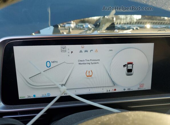 KMHM54AC3SA092670 2025 HYUNDAI IONIQ Blue ხელსაწყოთა პანელის ხედი