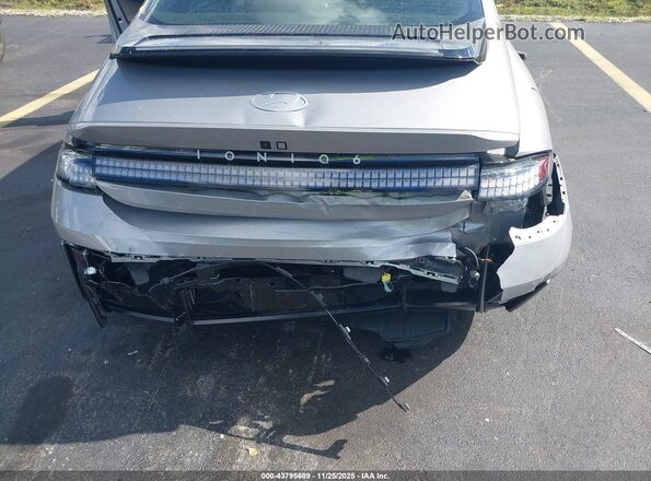 KMHM54AC5RA064248 2024 HYUNDAI IONIQ 6 Gray Front view