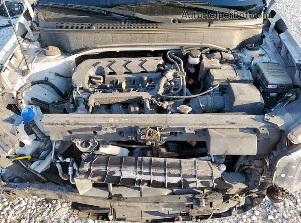 KMHRB8A34NU201839 2022 HYUNDAI VENUE Silver ძრავის განყოფილების ხედი