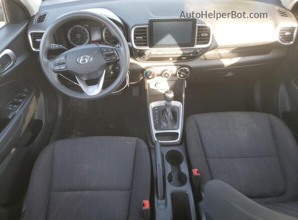 KMHRB8A39MU065769 2021 HYUNDAI VENUE Зеленый Вид панели приборов
