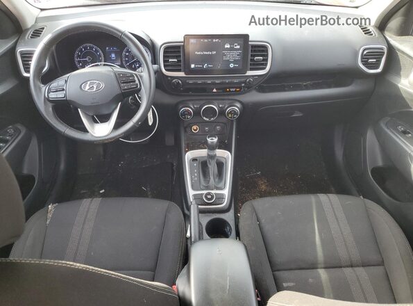 KMHRC8A31LU016271 2020 HYUNDAI VENUE Red Widok deski rozdzielczej