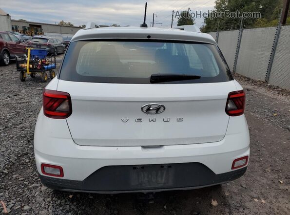 KMHRC8A31PU235642 2023 HYUNDAI VENUE White Widok z tyłu